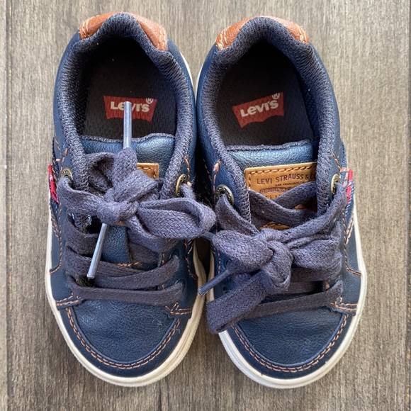 Toddler Levi’s shoes - Picture 5 of 7